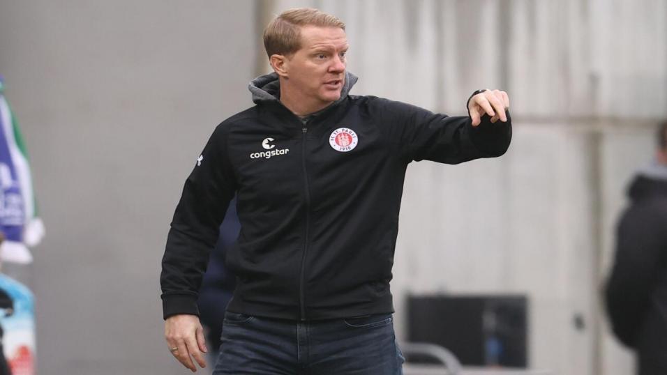 St Pauli coach Timo Schultz